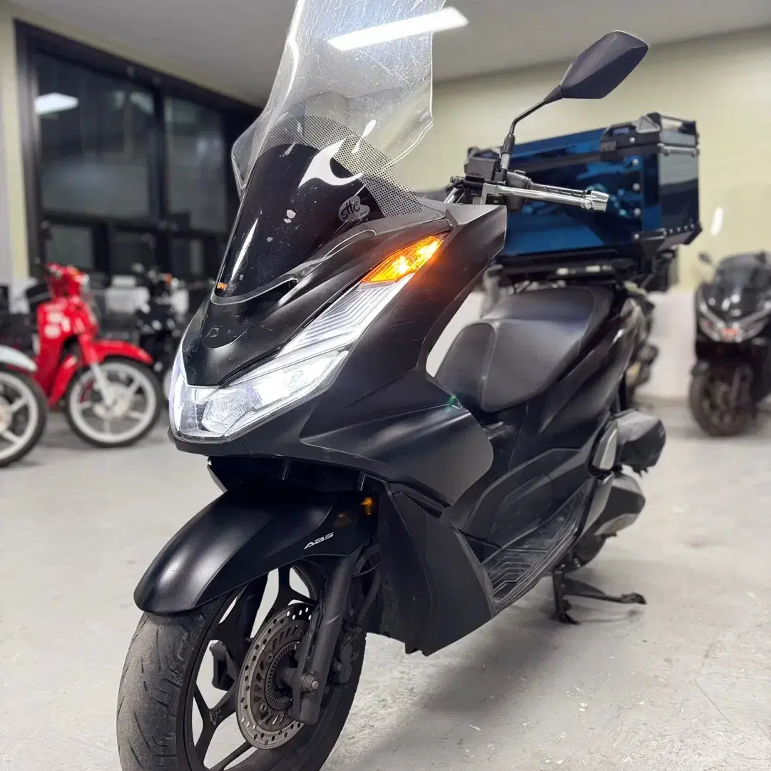 혼다 PCX125 ABS 21년식 6만Km 판매합니다