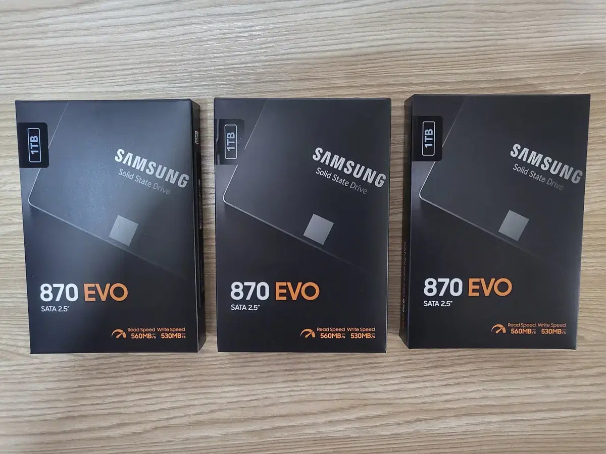 삼성 SSD 미개봉 870 EVO 1TB 판매합니다.