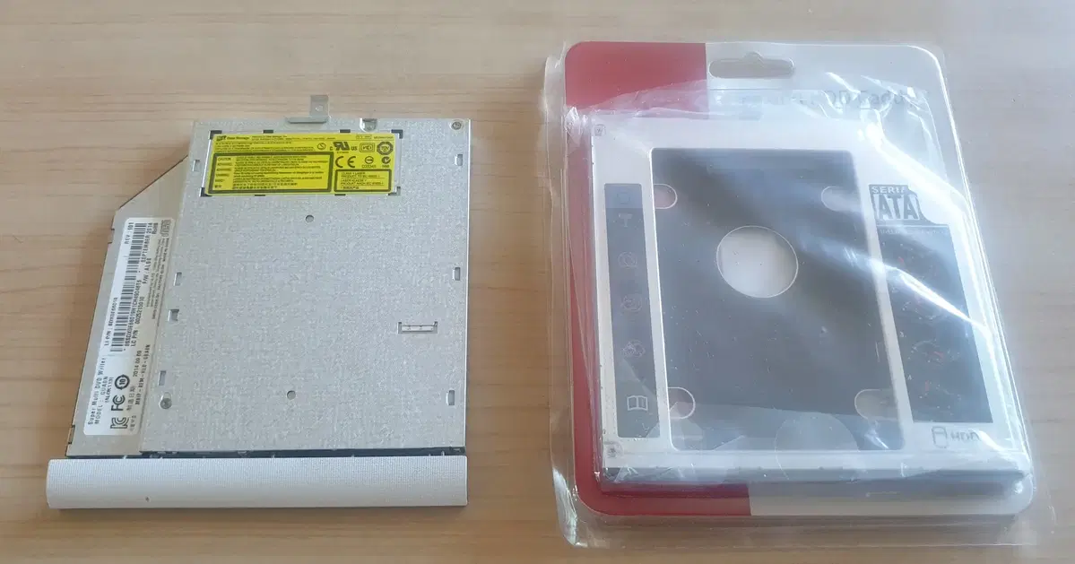 노트북 CD롬 과 멀티부스트 (Second HDD Caddy) 일괄 처분