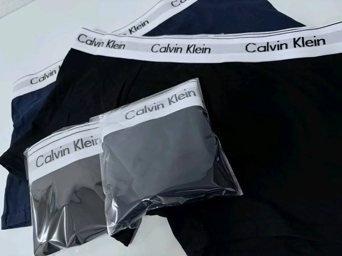 CK Men's Boxer Briefs XL (30-32) 8 pieces