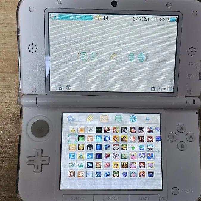 구큰다수 닌텐도 3DS XL + 확장 슬라이드 패드 팝니다