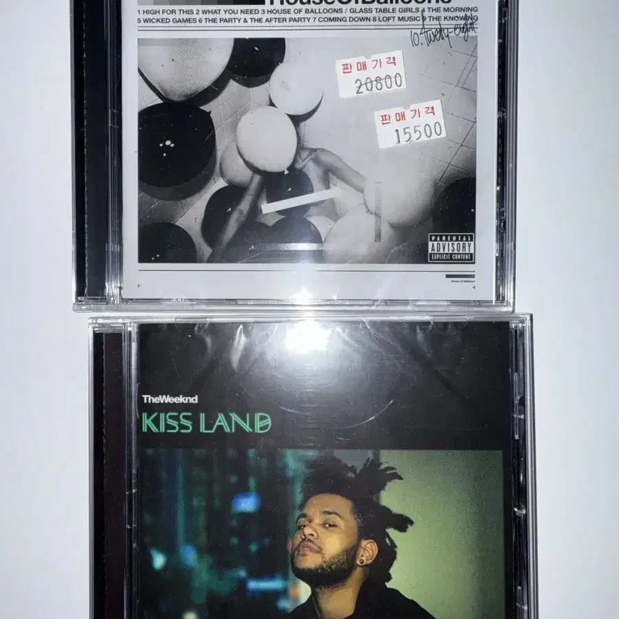 The weeknd kiss land / house of balloons