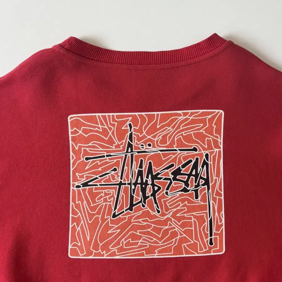 Stussy 90s 레드컬러 스웻셔츠