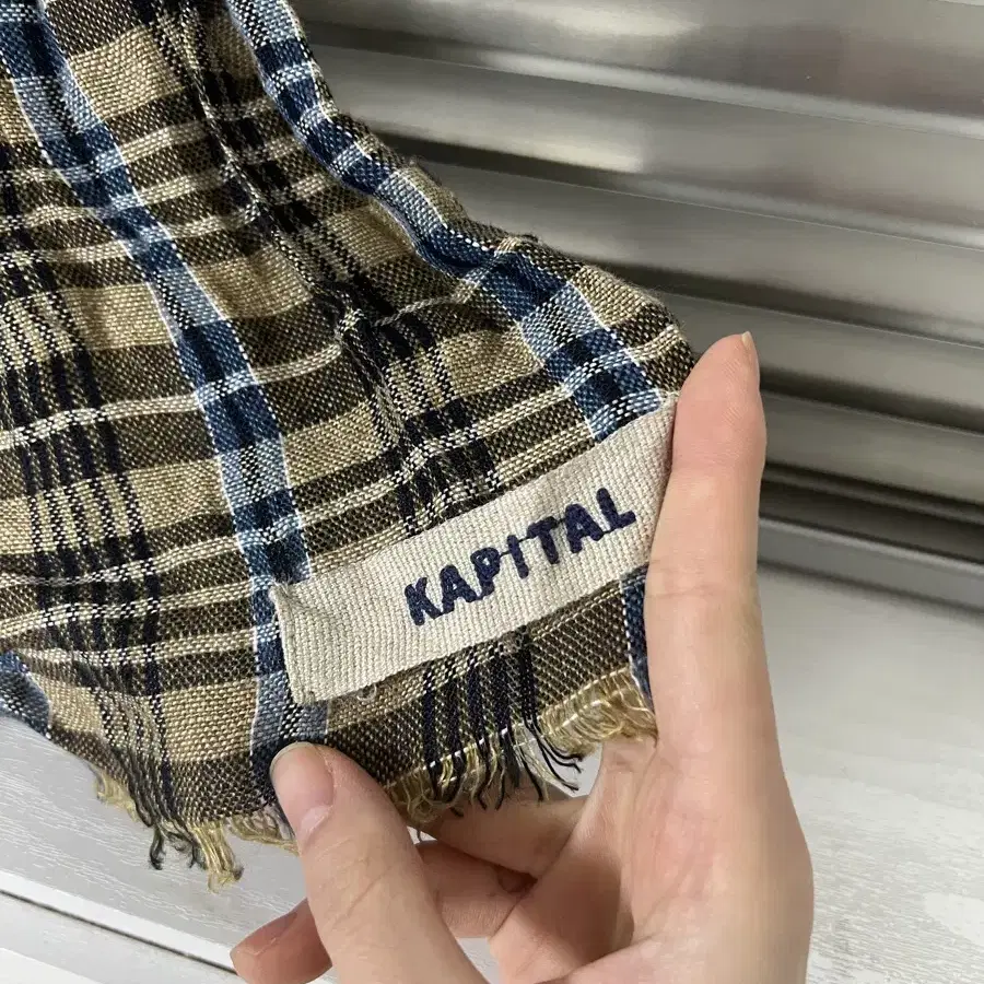 KAPITAL-CHECK SCARF (Brown/Blue) 캐피탈 스카프