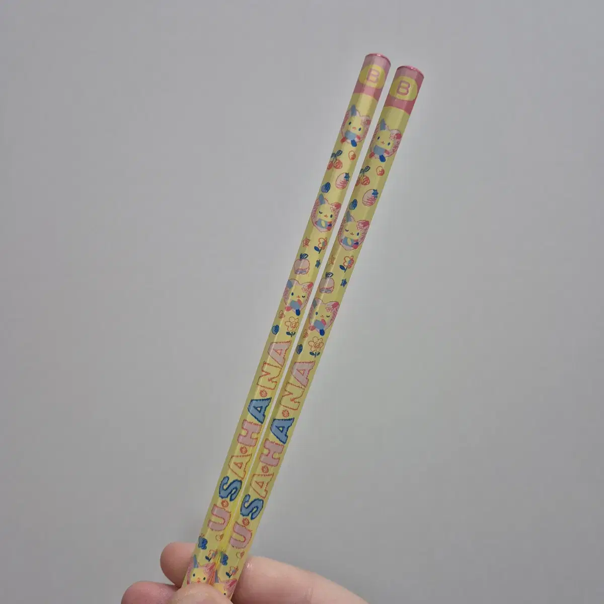 Two Usahana pencils by Gosansan Rio