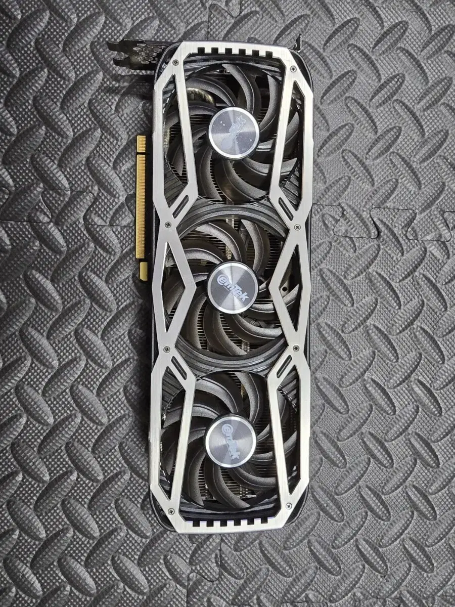 (안산/시흥)EMTEK RTX3070 그래픽카드