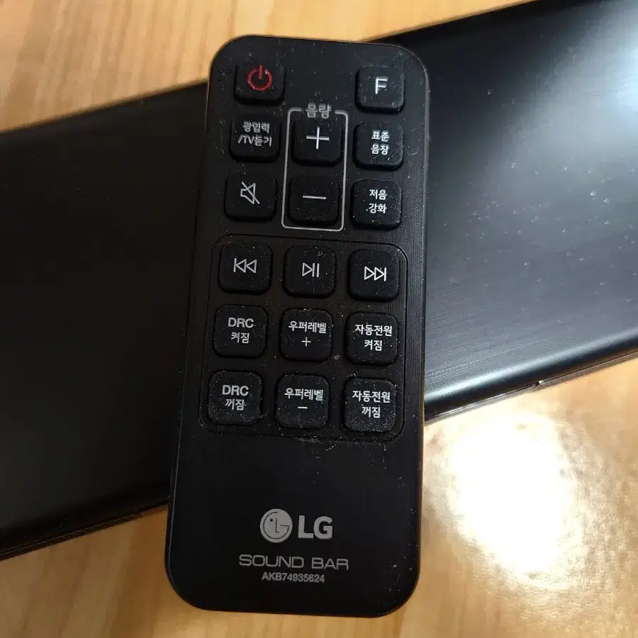 LG 사운드바 SQC1