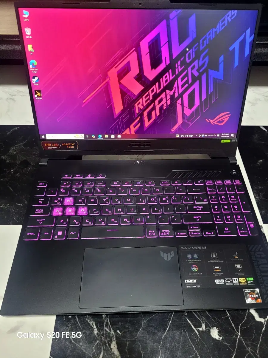 RTX 4050 ASUS's top-of-the-line gaming laptop for sale.