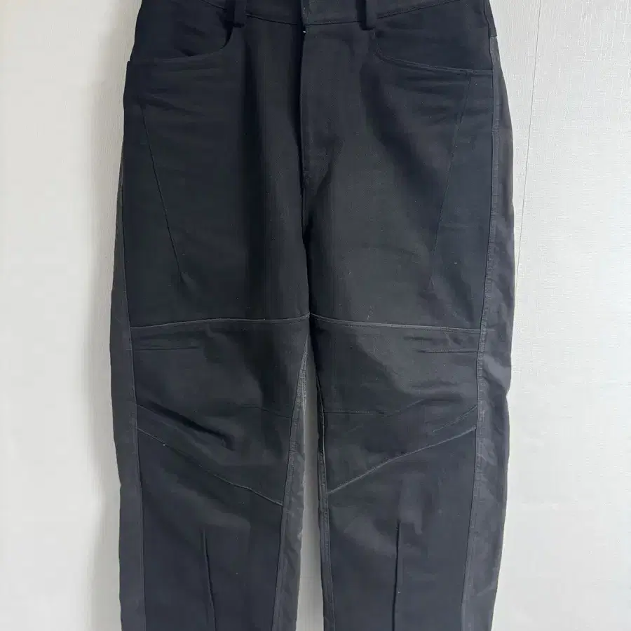 Xlim ep 6 04 trousers