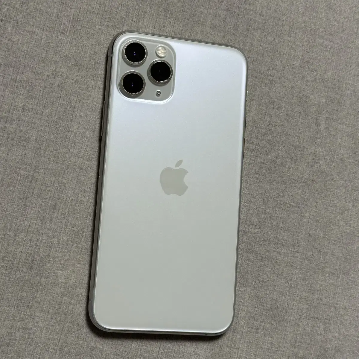 iPhone 11 pro, Silver, 256GB 택배X 직거래O