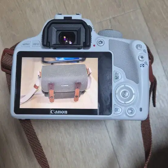 EOS100D 플패키지 판매합니다