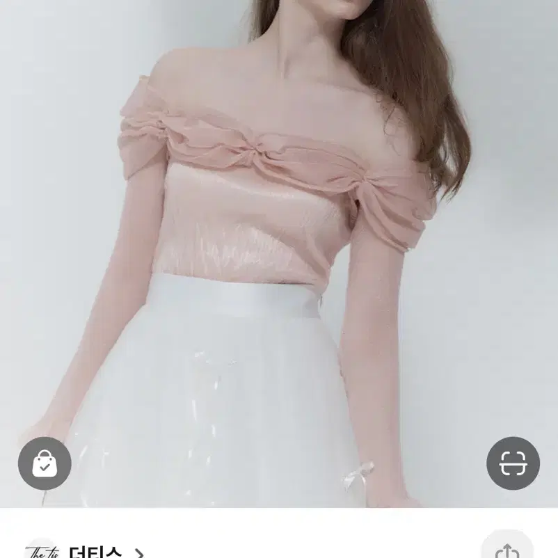 더티스 silk fleats off shoulder knit 오프숄더