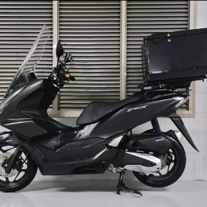 Pcx125 22년식 Abs 배달세팅 1만키로 판매합니다