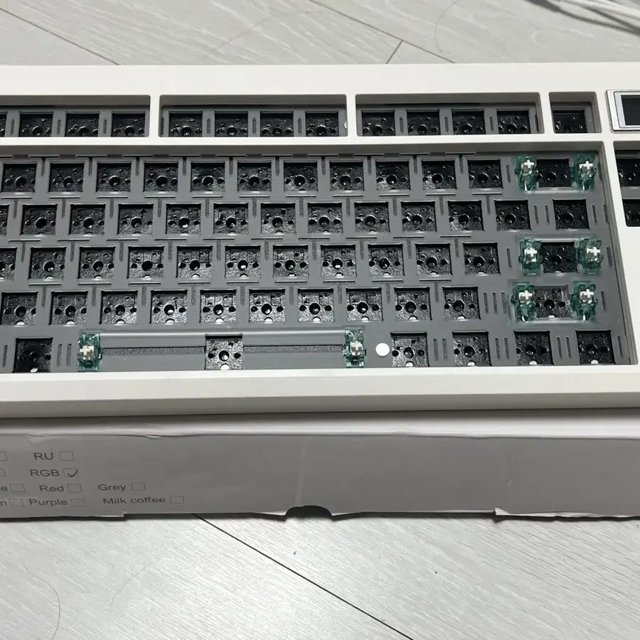 zuoya gmk87 rgb 커스텀 키보드 베어본 판매