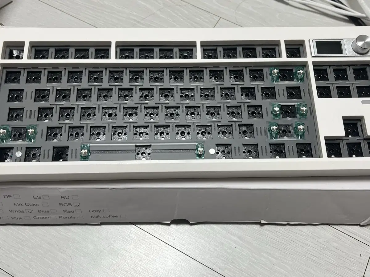 zuoya gmk87 rgb 커스텀 키보드 베어본 판매