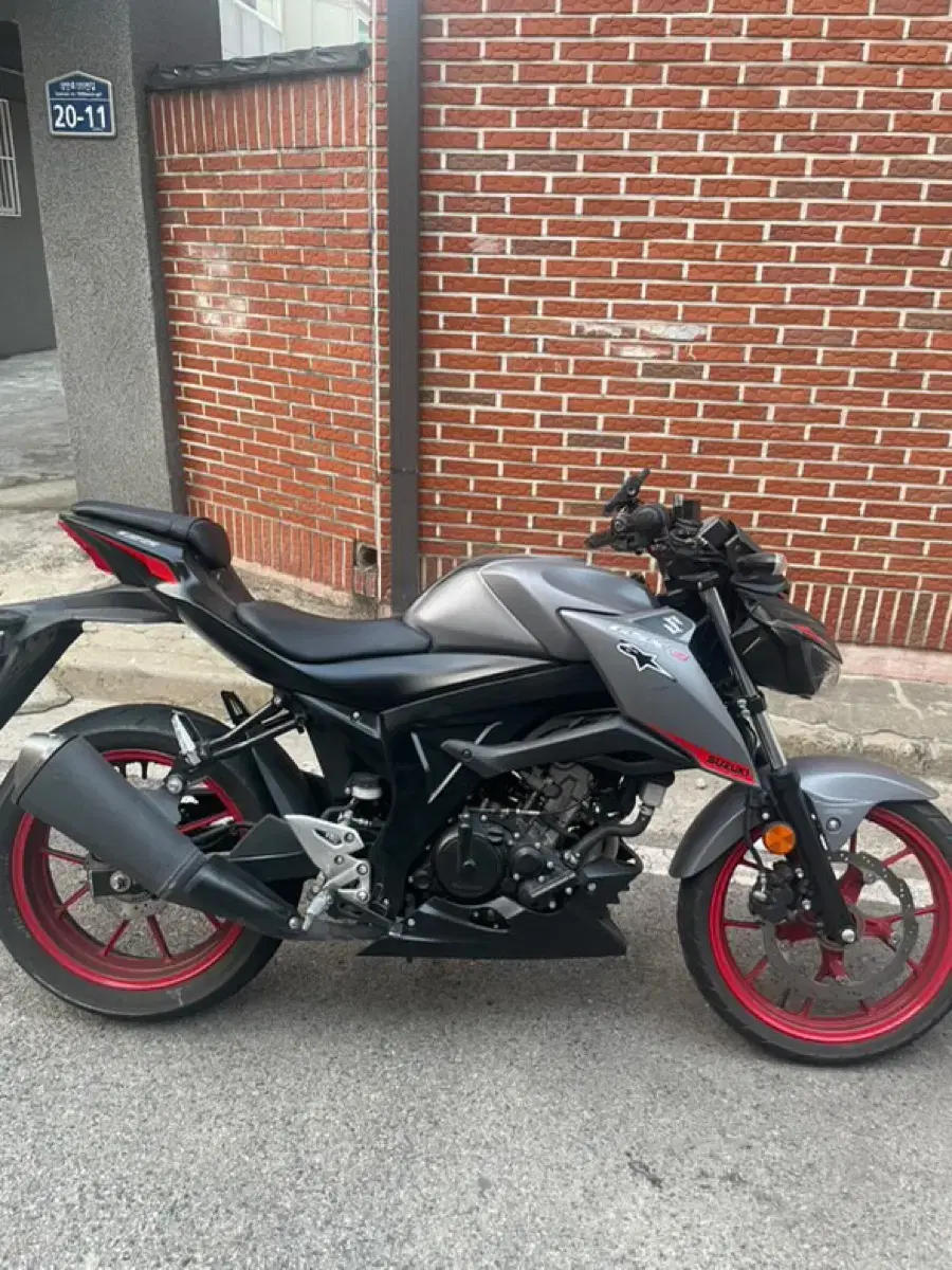 스즈키 gsx-s125