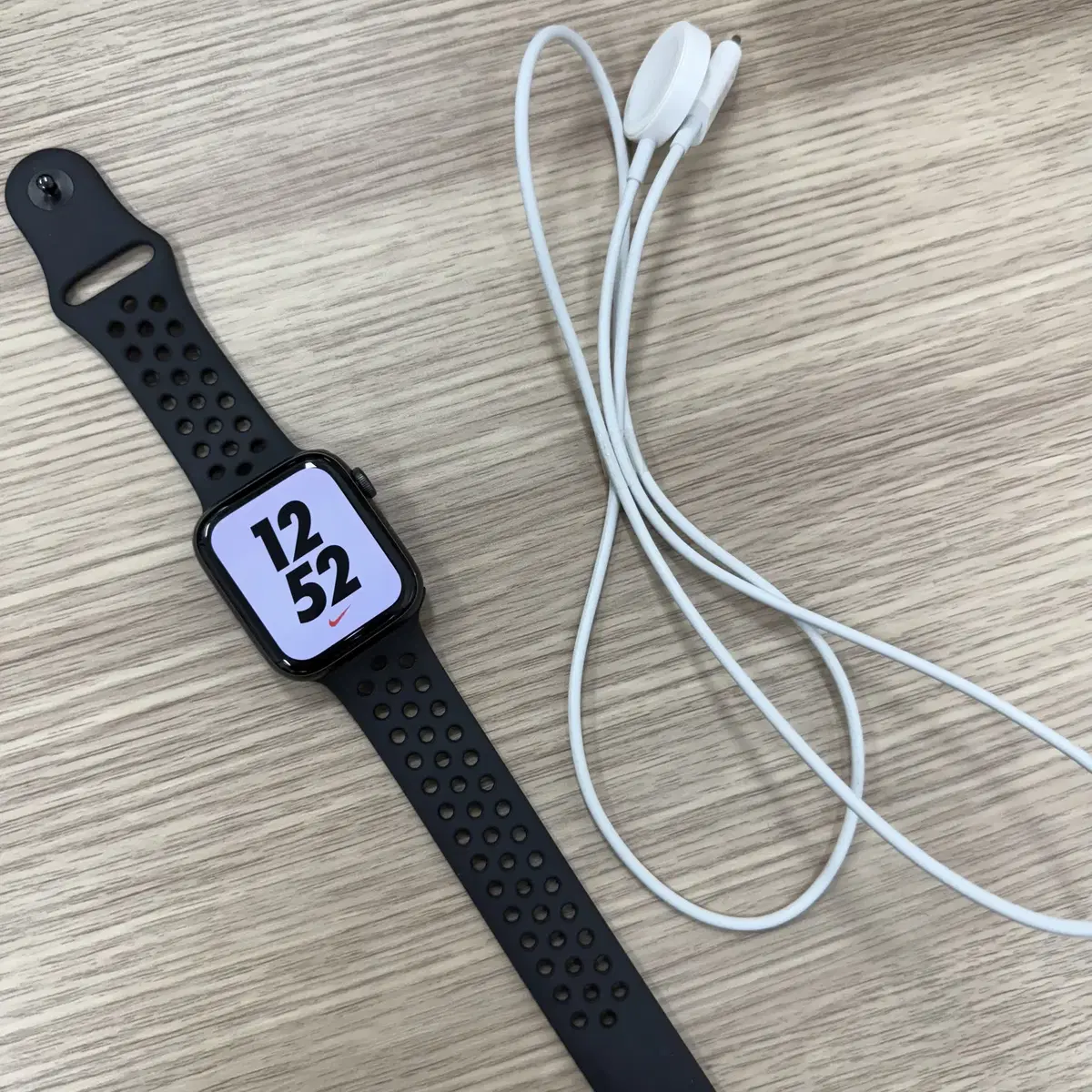 Apple애플워치SE 44mm 블랙 나이키에디션