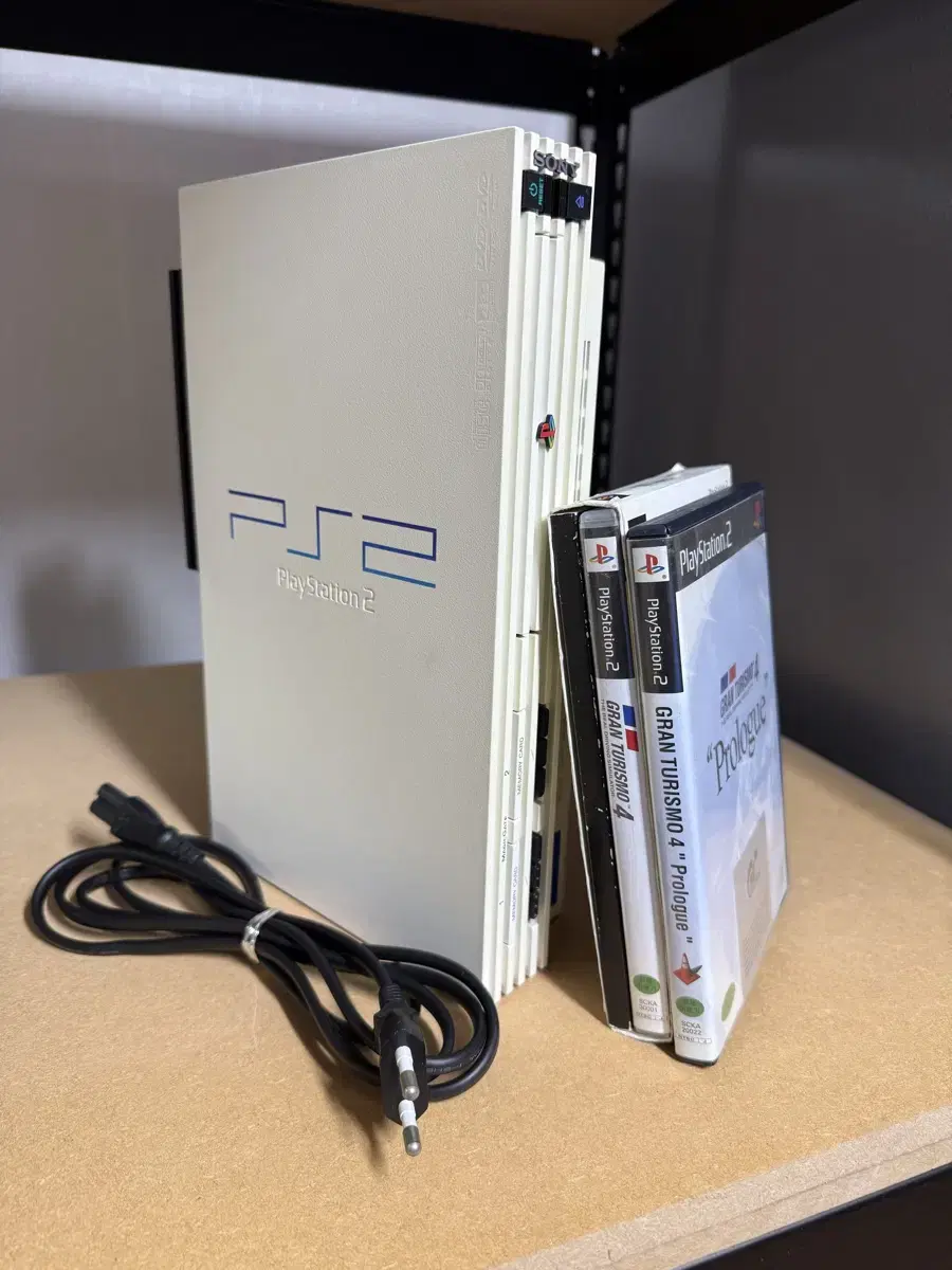 플스2 PS2 (SCPH-55005) 화이트 모델 (그란투리스모 에디션)