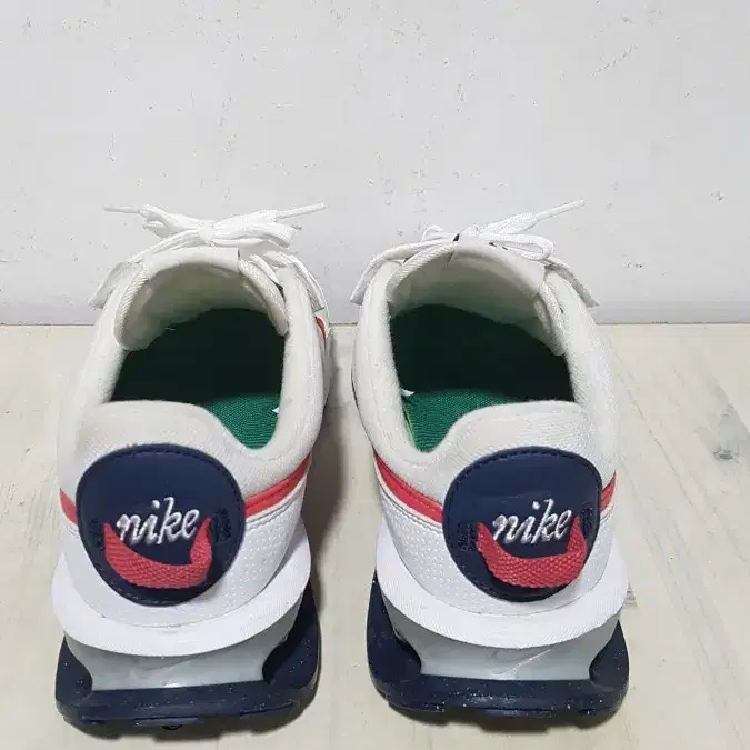 택포 260~265 A급 NIKE AIR-MAX 정품 경량 왕쿠션 운동화