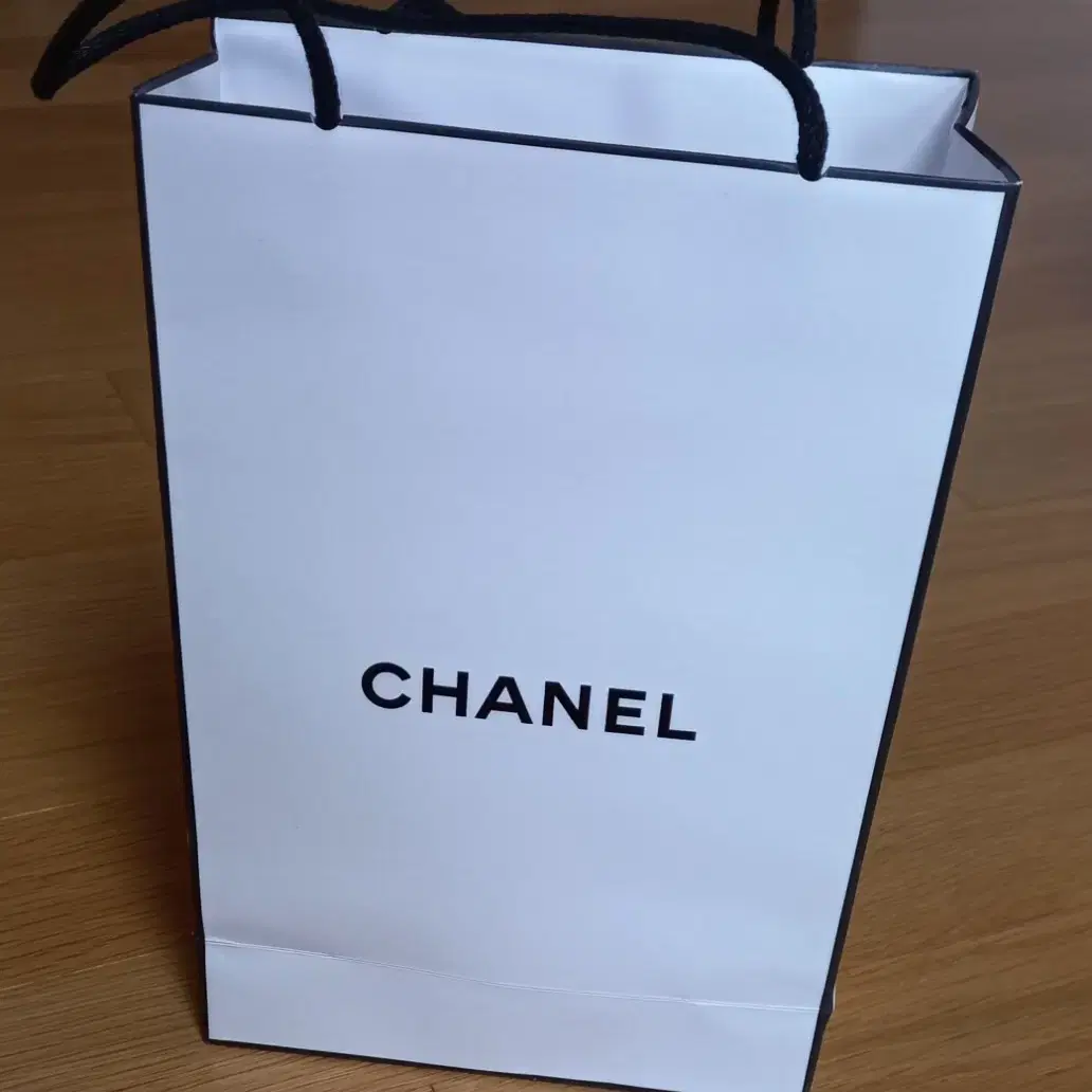 CHANEL 샤넬 파우치 거울