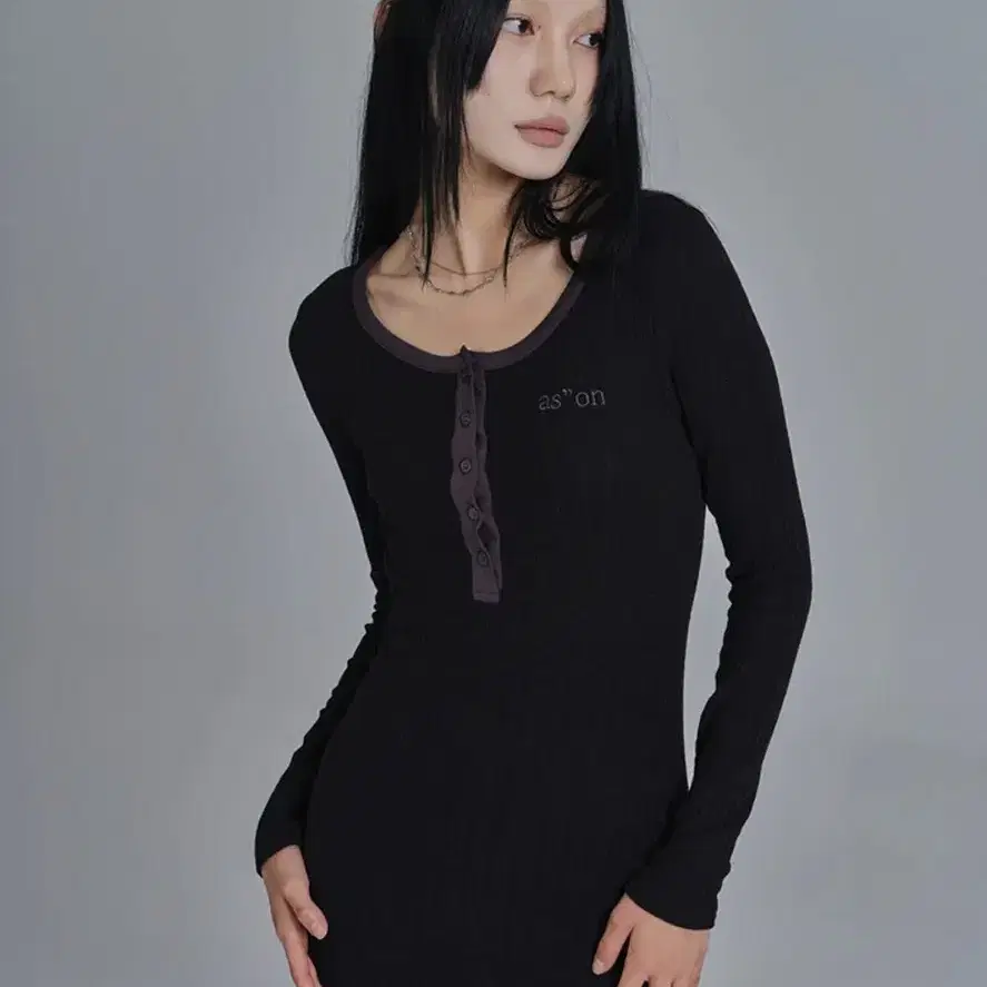 애즈온 LIBBED COMBI MINI DRESS / BLACK