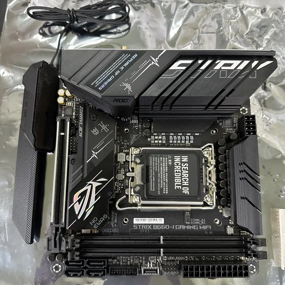 ASUS ROG STRIX B660-I GAMING WIFI