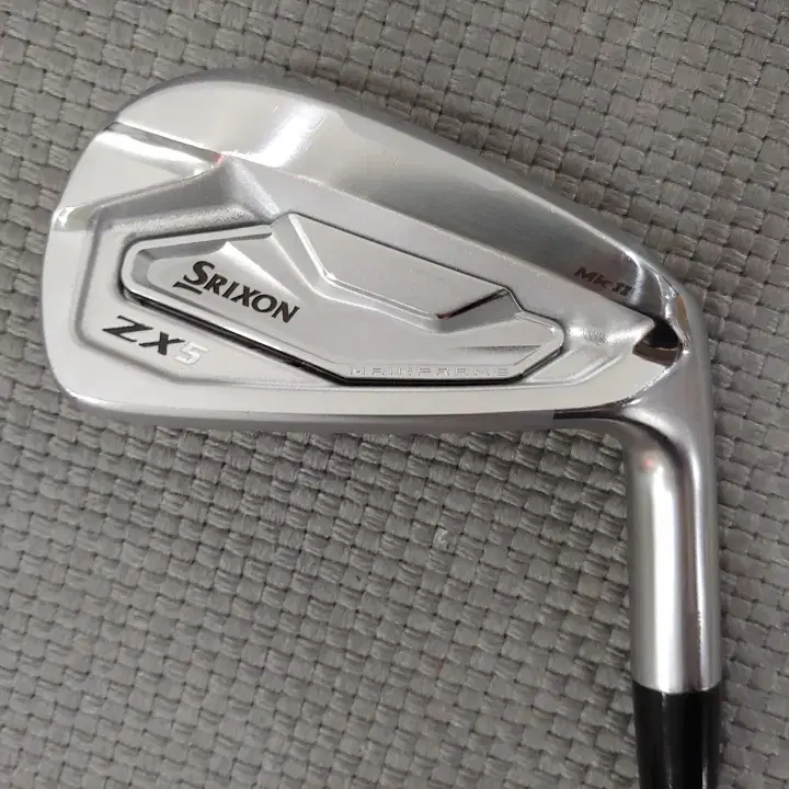 상태좋은 스릭슨 SRIXON ZX5 7번 아이언디아마나 60 S