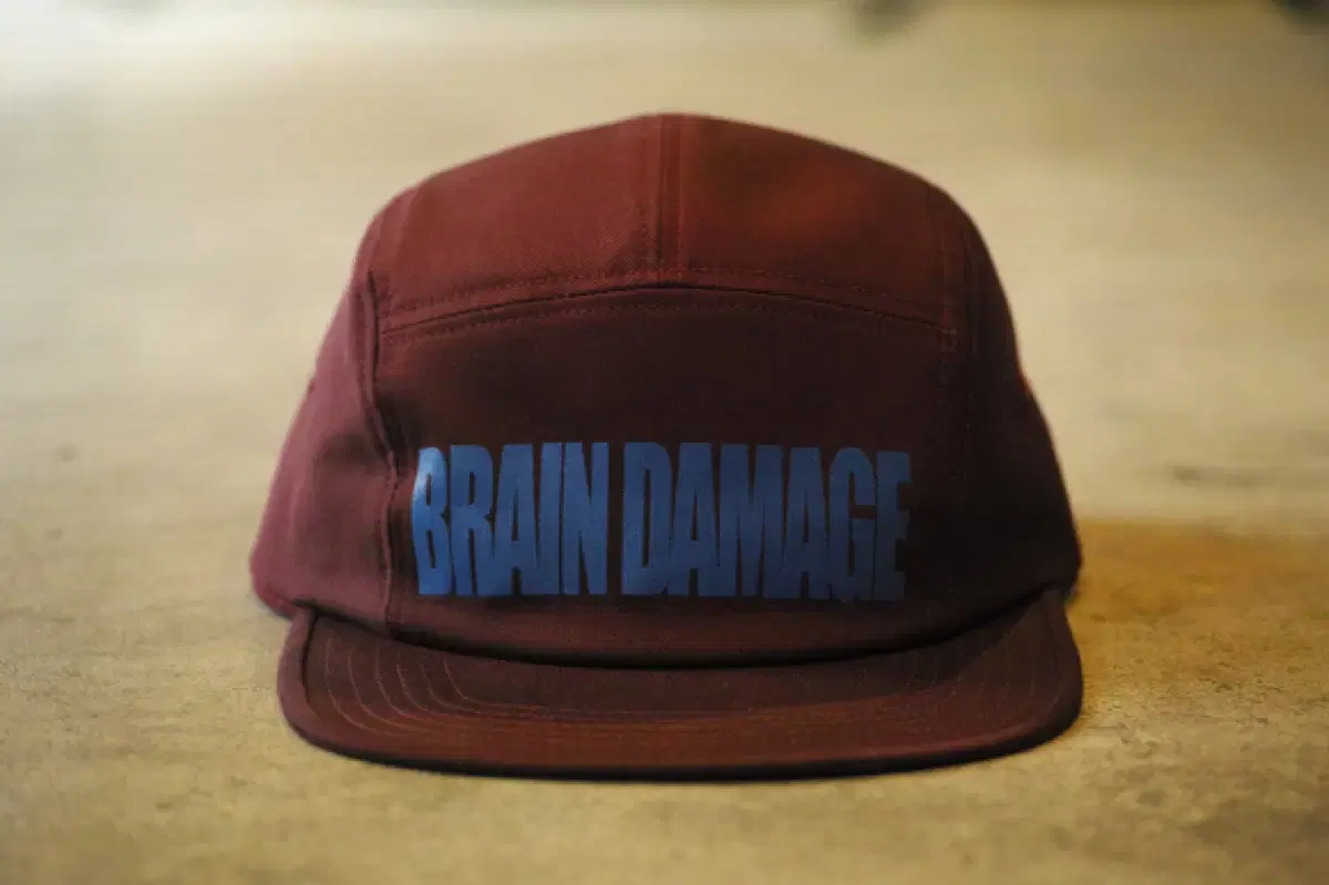 (OS) 언더커버 17SS BRAIN DAMAGE 버건디 캠프캡