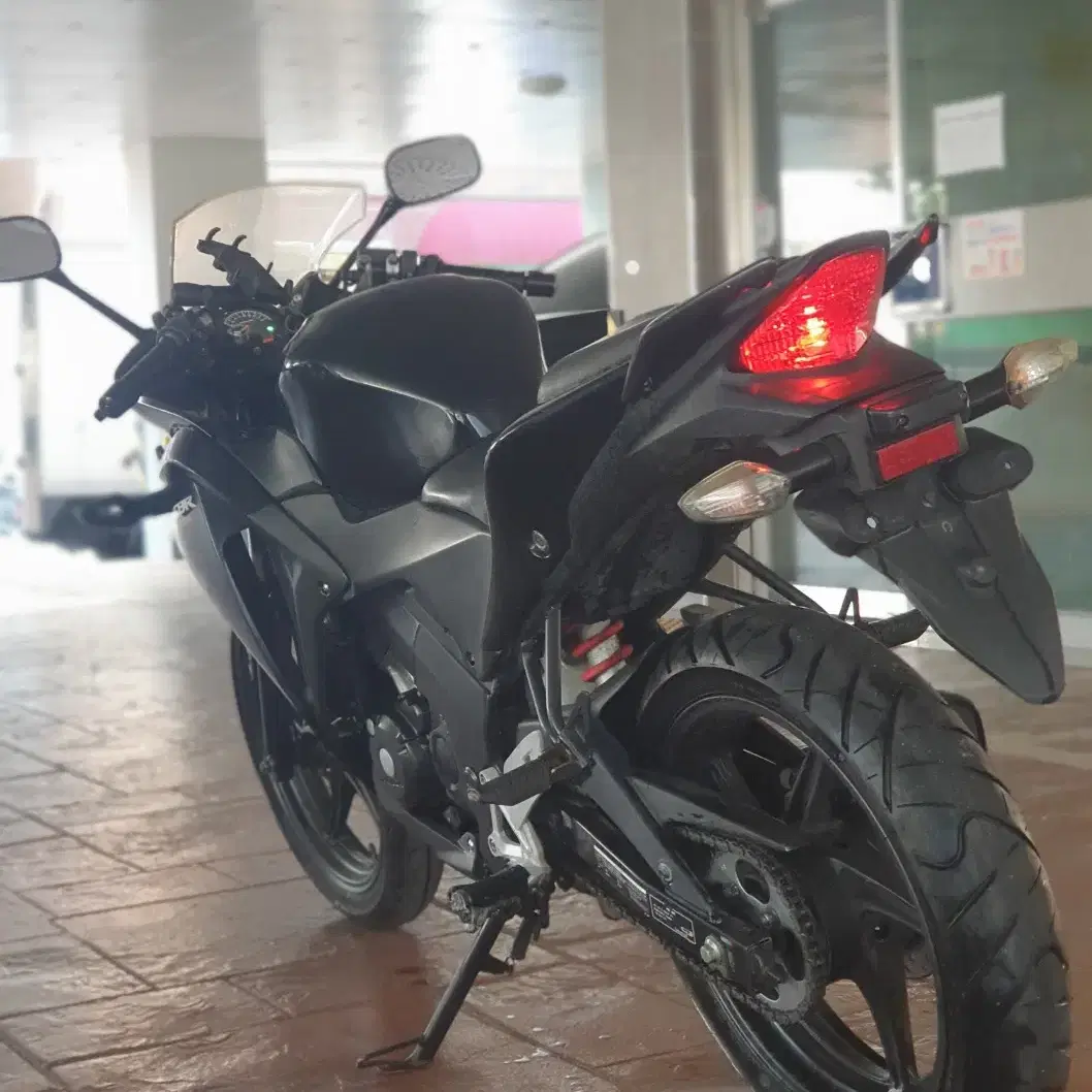 [혼다] CBR125 15년형 2만KM 깔끔한흑마차량 판매합니다