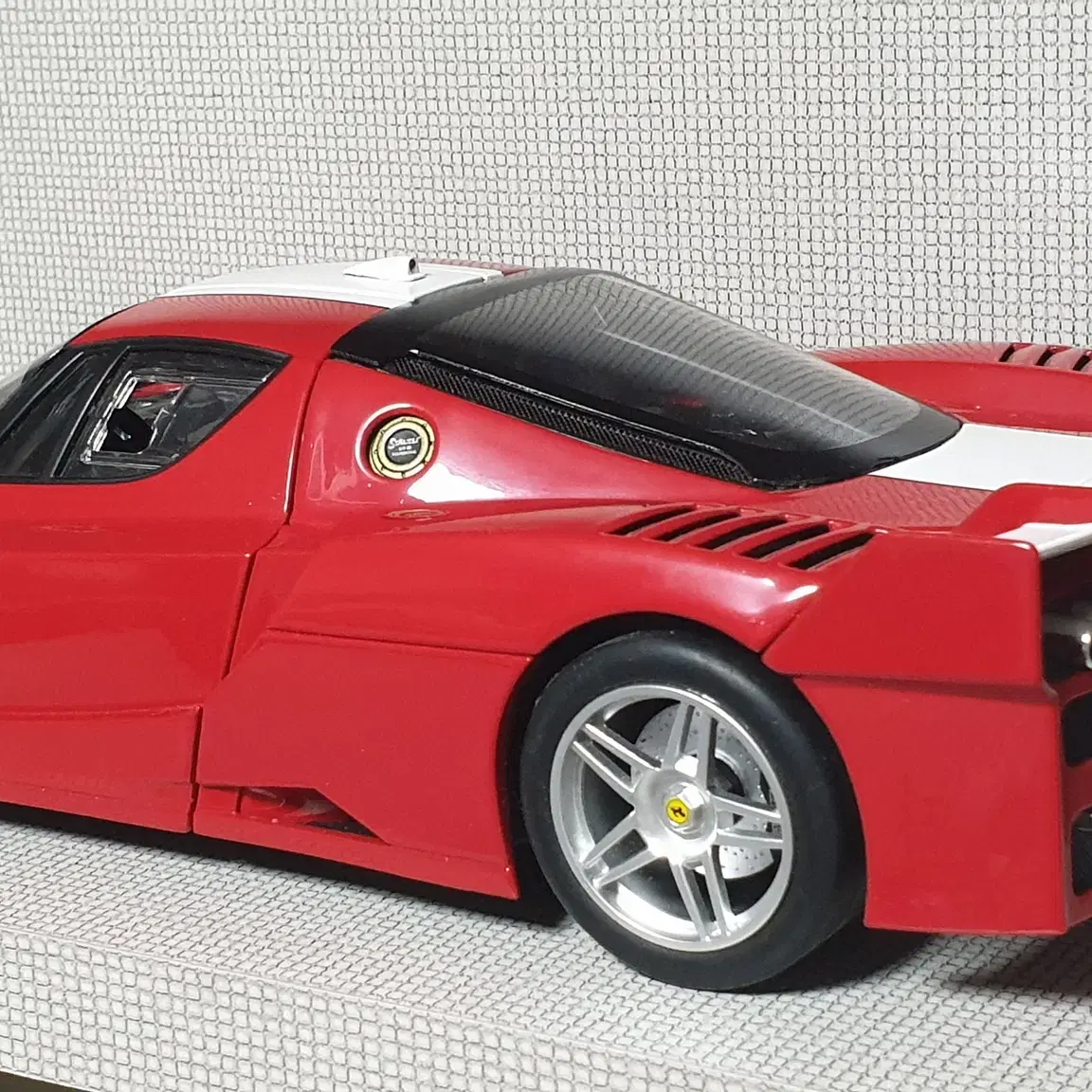 1:18 핫휠엘리트 FXX 하자품 다이캐스트