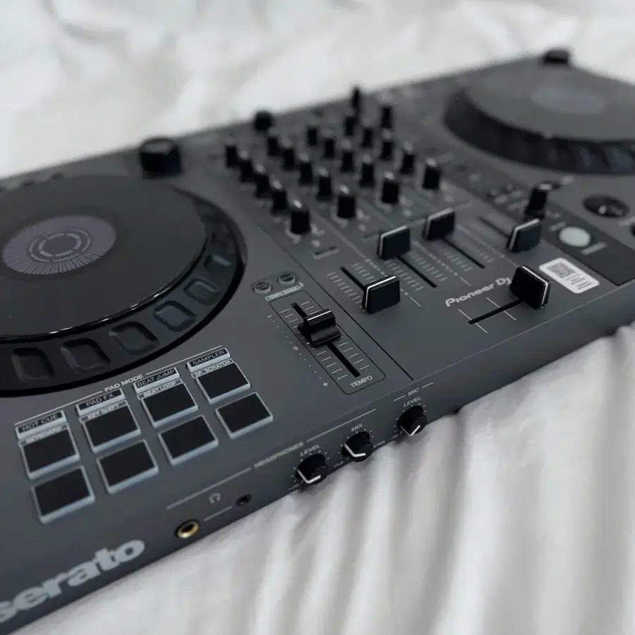 Pioneer DJ DDJ-FLX6-GT