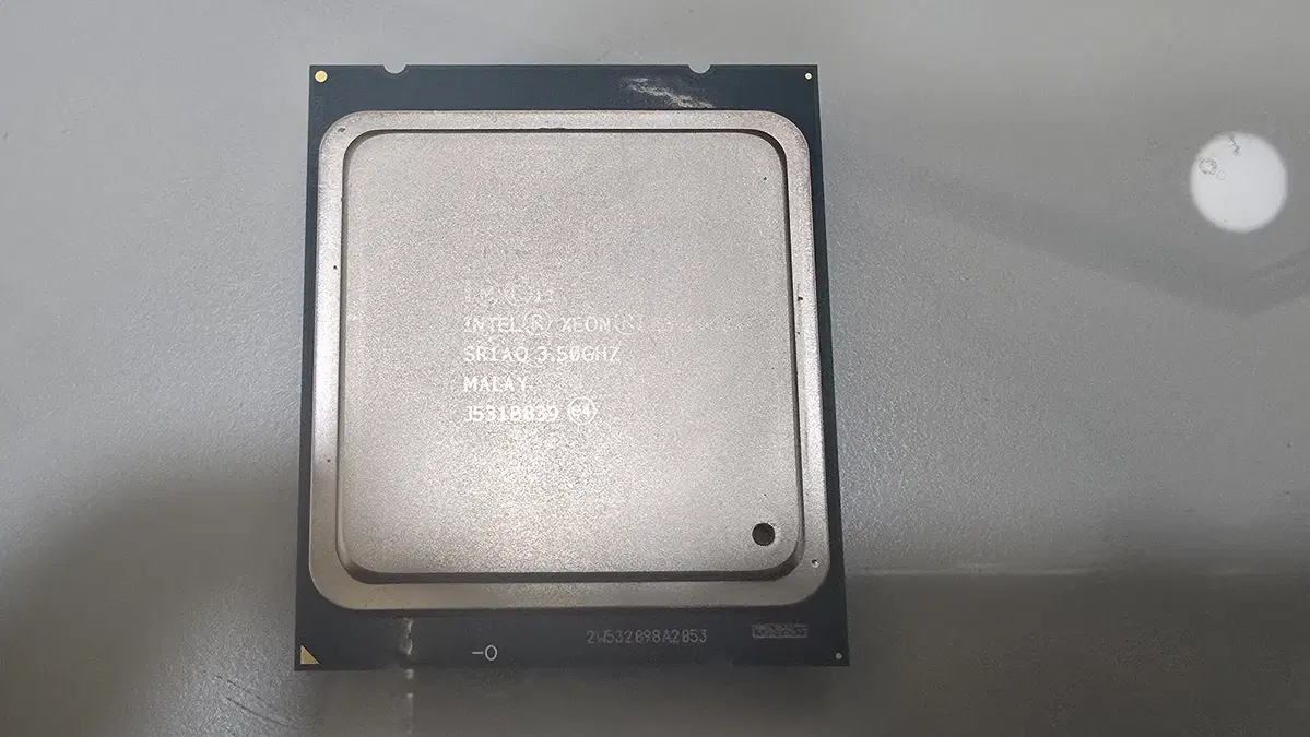 제온 E5-1650 V2 3.50Ghz 6코어 CPU