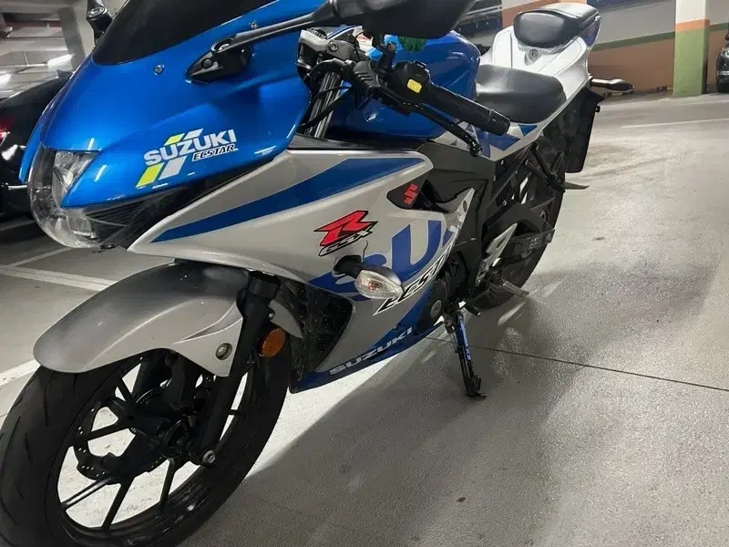 20년식 gsxr125 스페셜 카울 급처