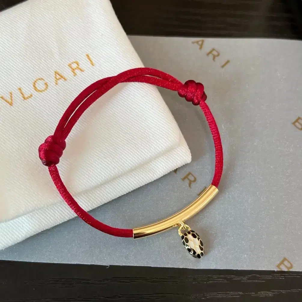 Bvlgari  불가리  여성   설 팔찌