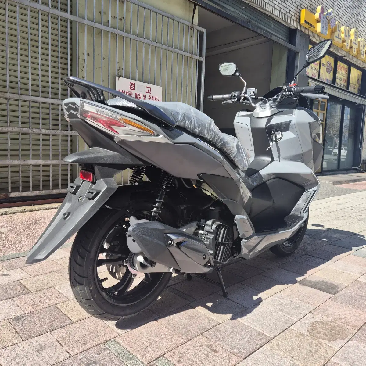 새 상품 SYM VSX125 판매합니다.