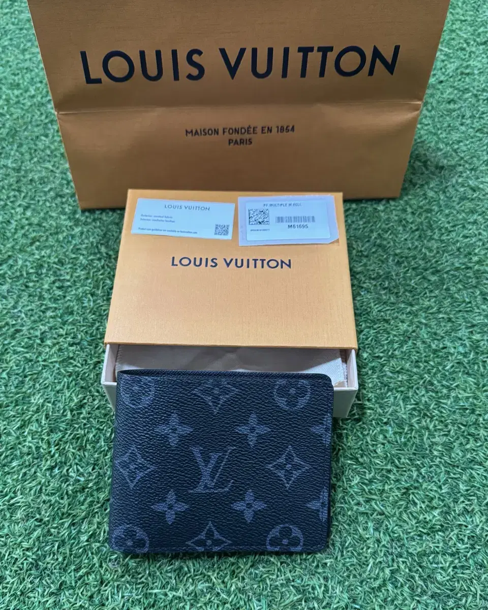 Louis Vuitton Eclipse Multi Wallet Vahn