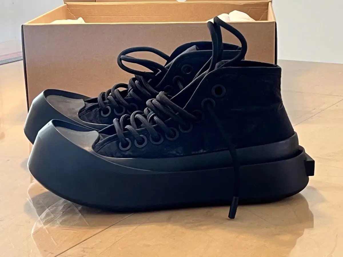 Bottega Veneta Jumbo Sneakers