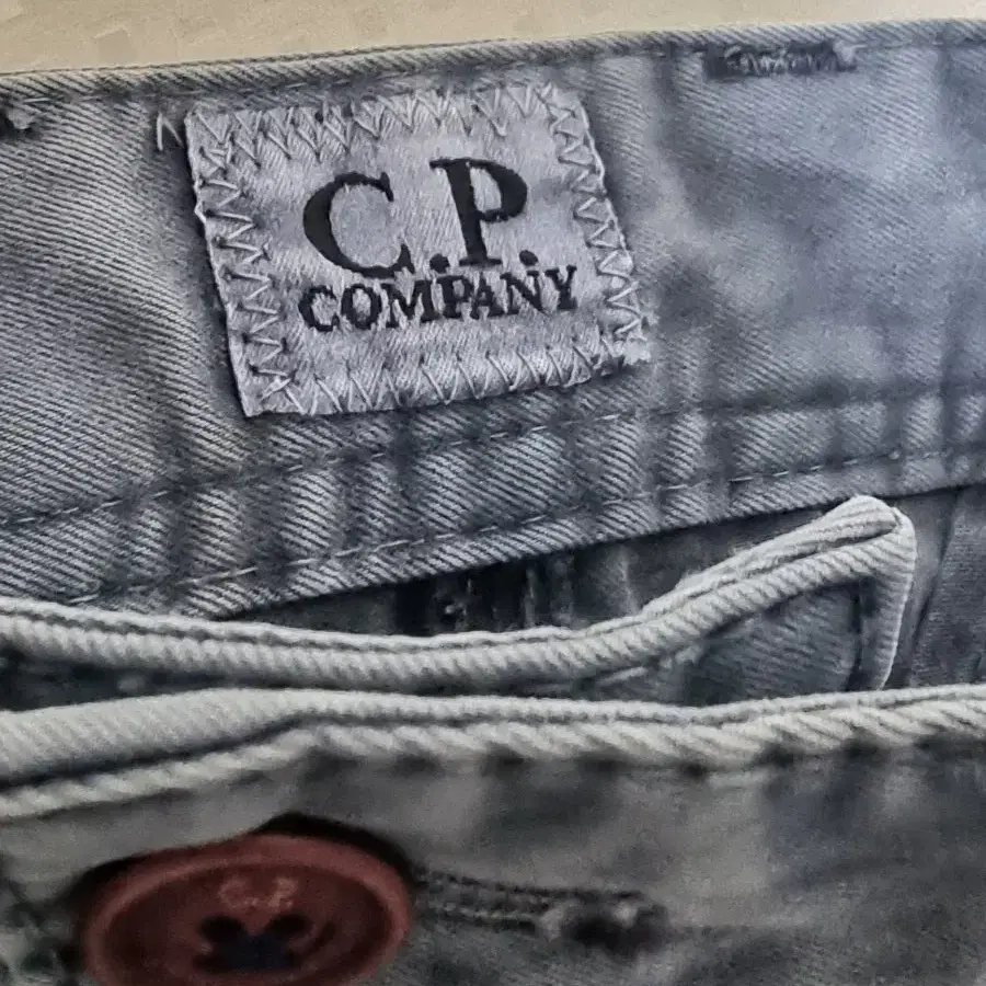 CP COMPANY 가먼트 렌즈 카고 바지 86(34) 상태 A++ 정품