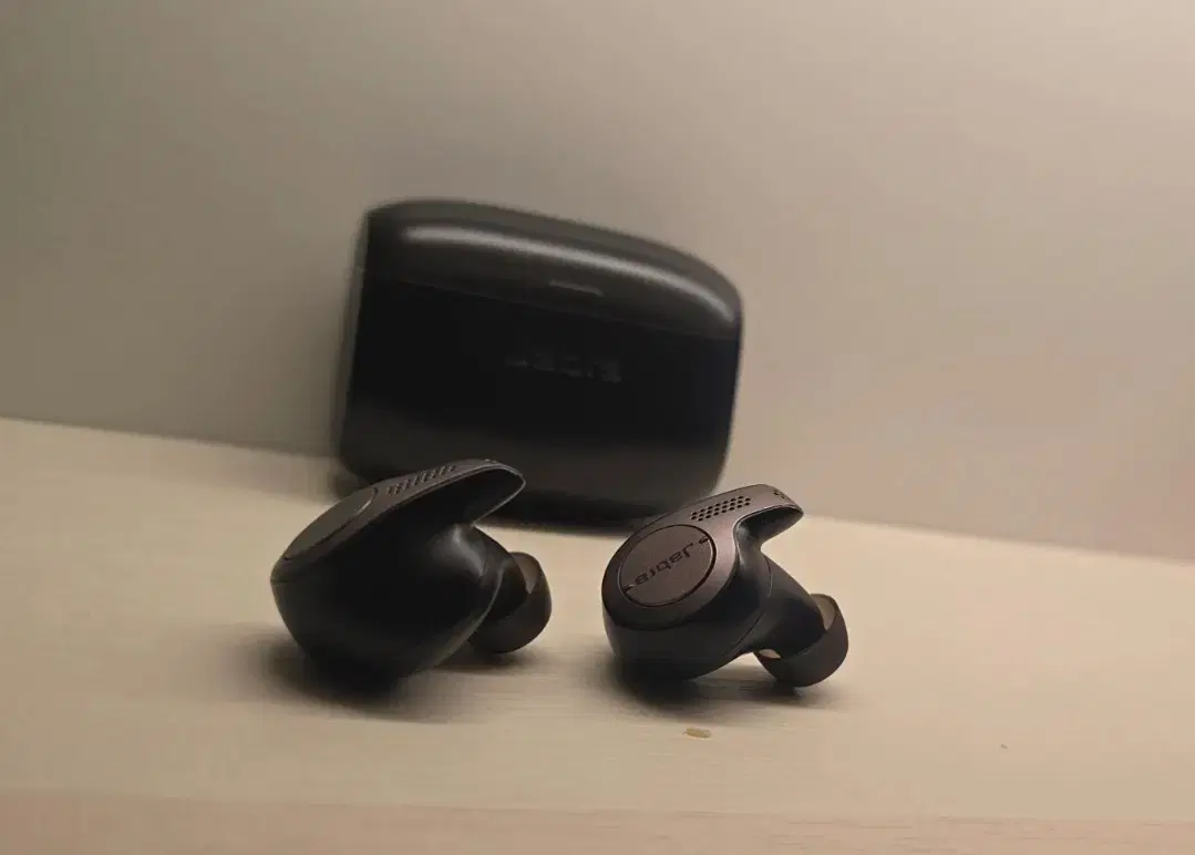 무선이어폰(Jabra Elite 65t)