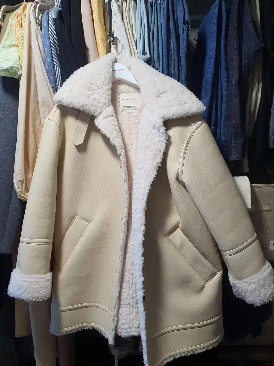 fyeo teddy shearling jacket (fyeo 테디)