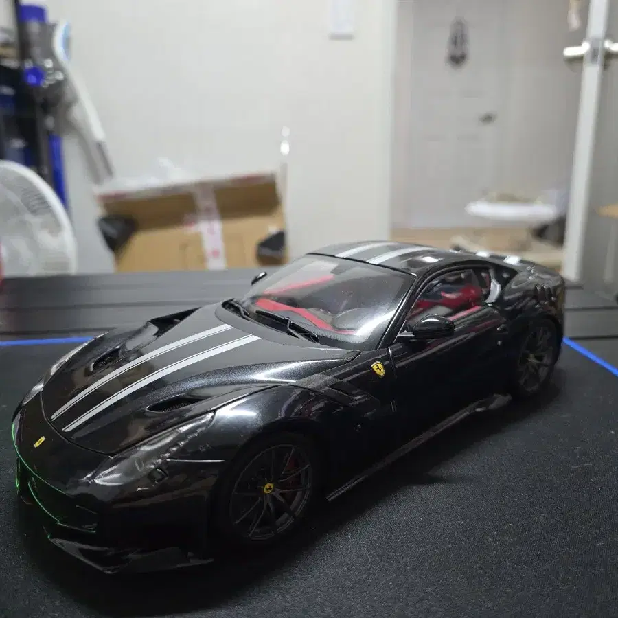 BBR F12 TDF 1차분 1/18