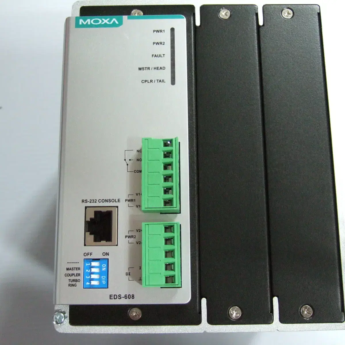 MOXA  EDS-608T 8PORT 허브스위치