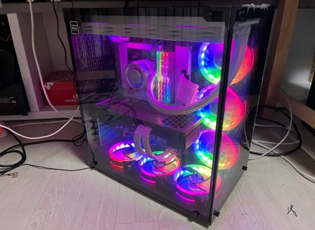 게이밍고사양컴퓨터본체 i7 13700k 랩터레이크 3080ti 판매합니다