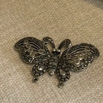 마카시트 브로치 나비