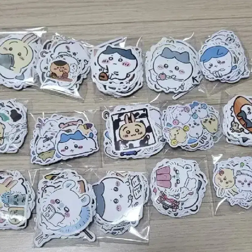 랜덤캐릭터 조각스티커 100pcs