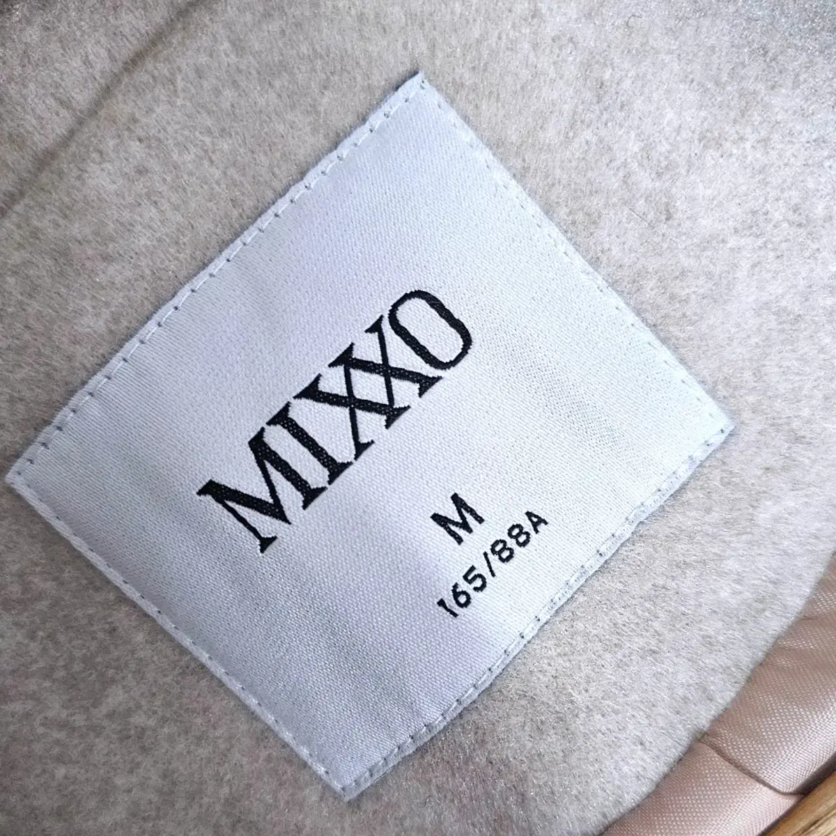 미쏘 MIXXO 롱코트(베이지)"M사이즈