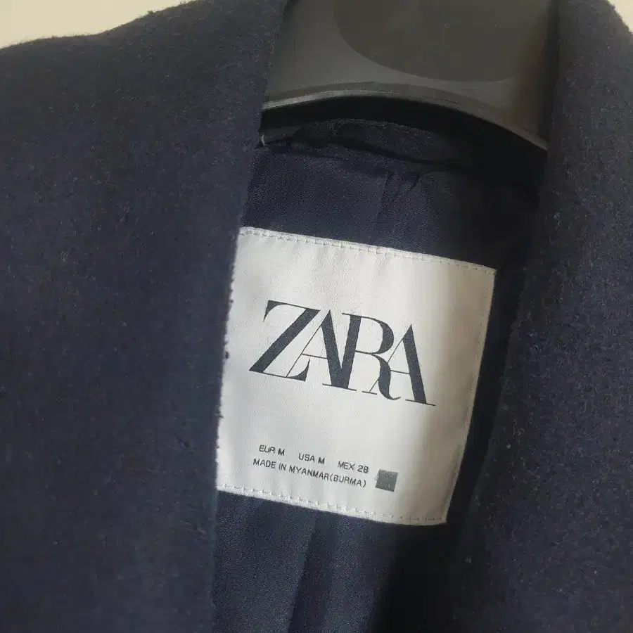 ZARA 여성 코트