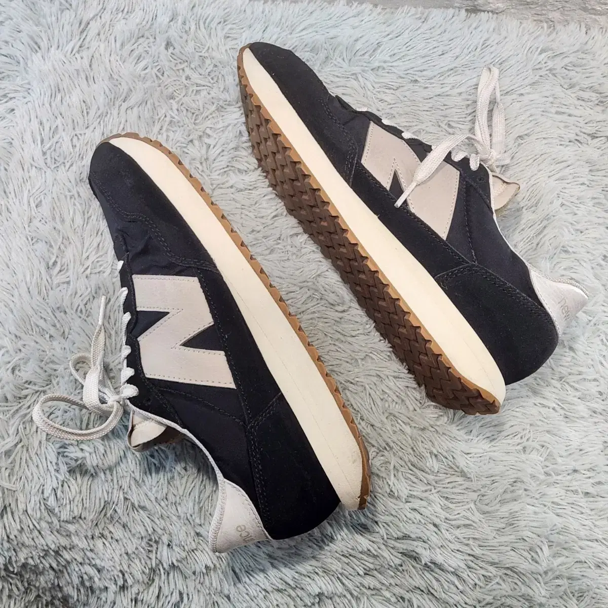 2z-2:뉴발New Balance 237 Black Ivory(260)