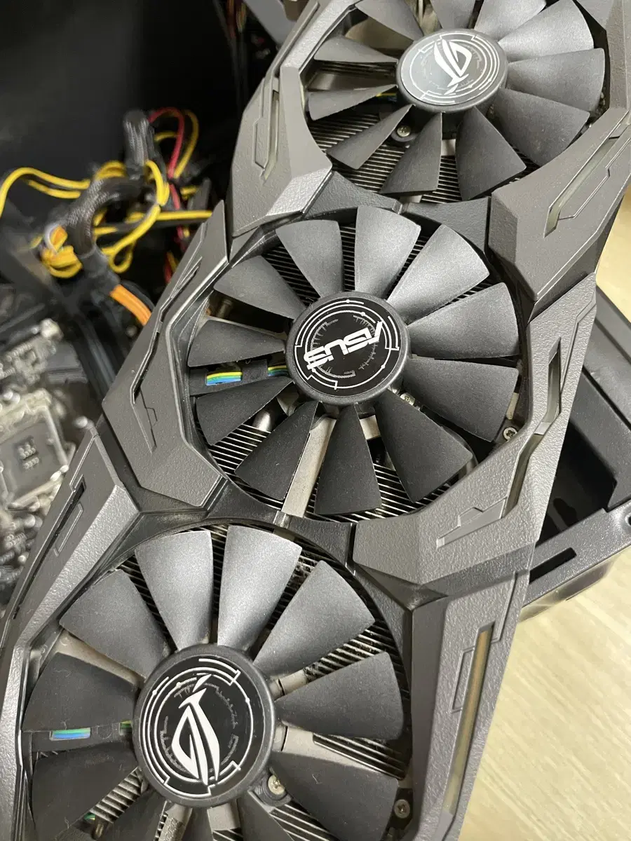 ASUS GTX 1080