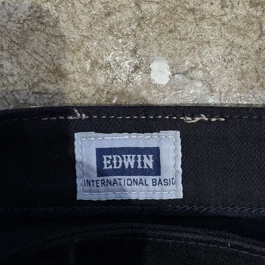 Edwin403 블랙 진